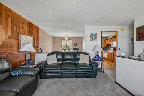 5937 Sharon Lane NW Cedar Rapids IA 52405