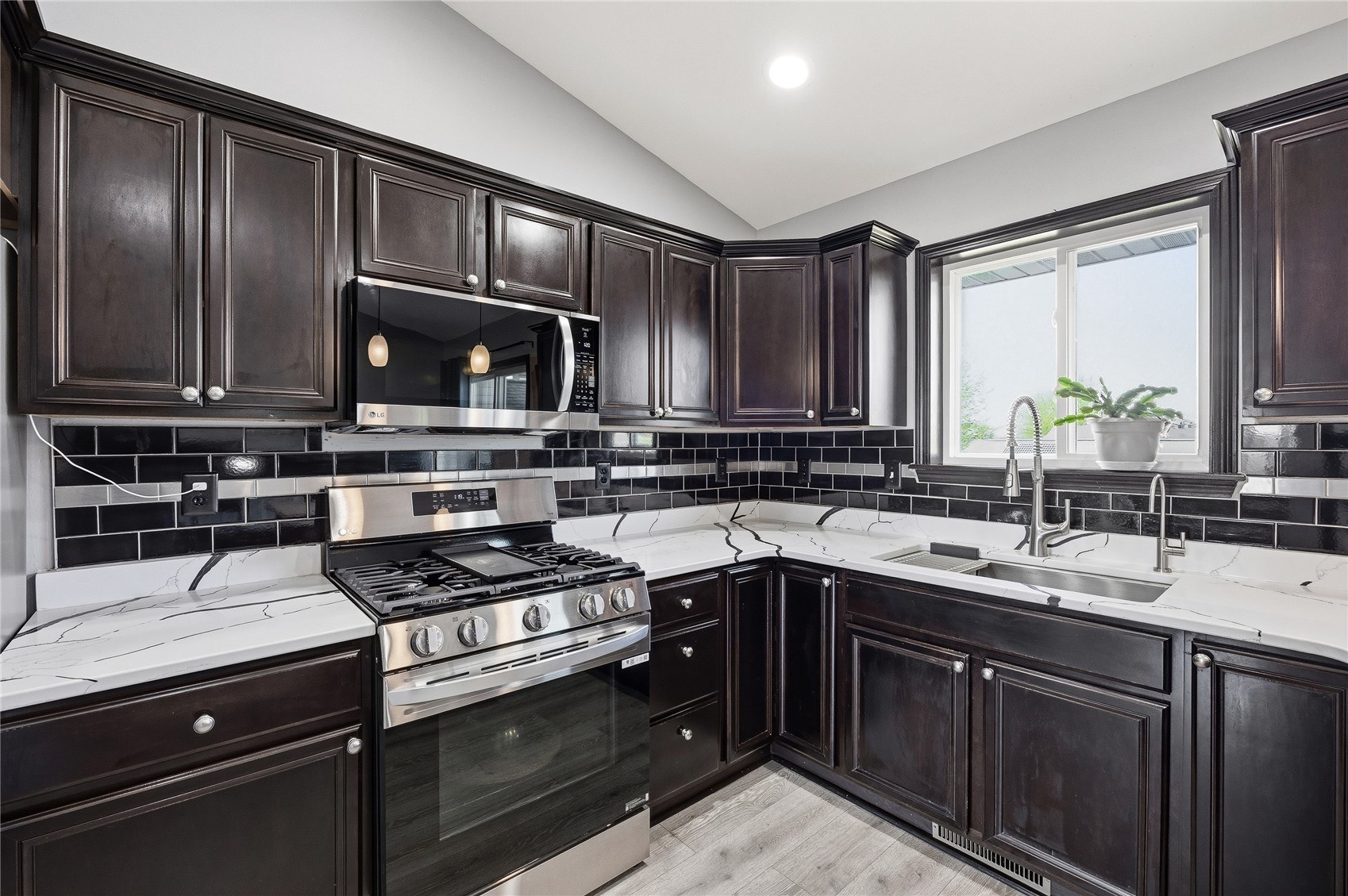 512 Jackson Street Tiffin IA 52340