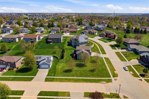 512 Jackson Street Tiffin IA 52340