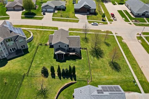 512 Jackson Street Tiffin IA 52340