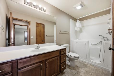 3405 Hemingway Street Marion IA 52302