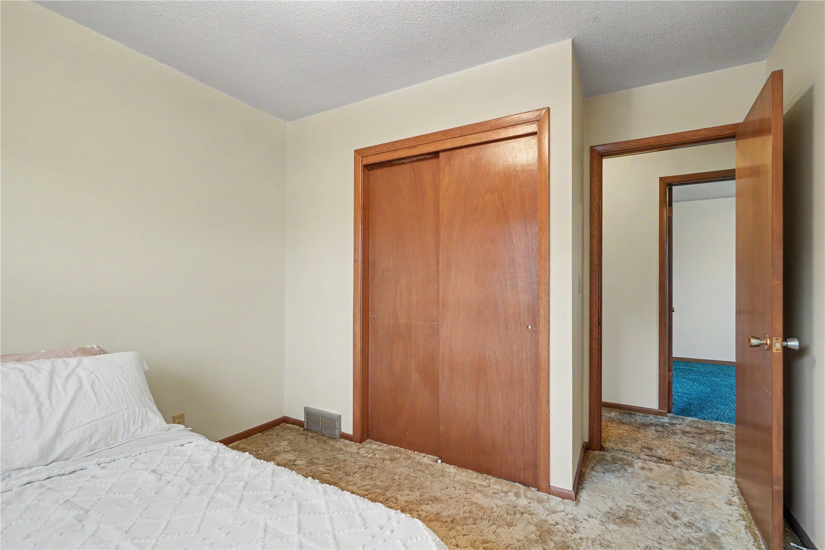 3412 Sheridan Drive SE Cedar Rapids IA 52403
