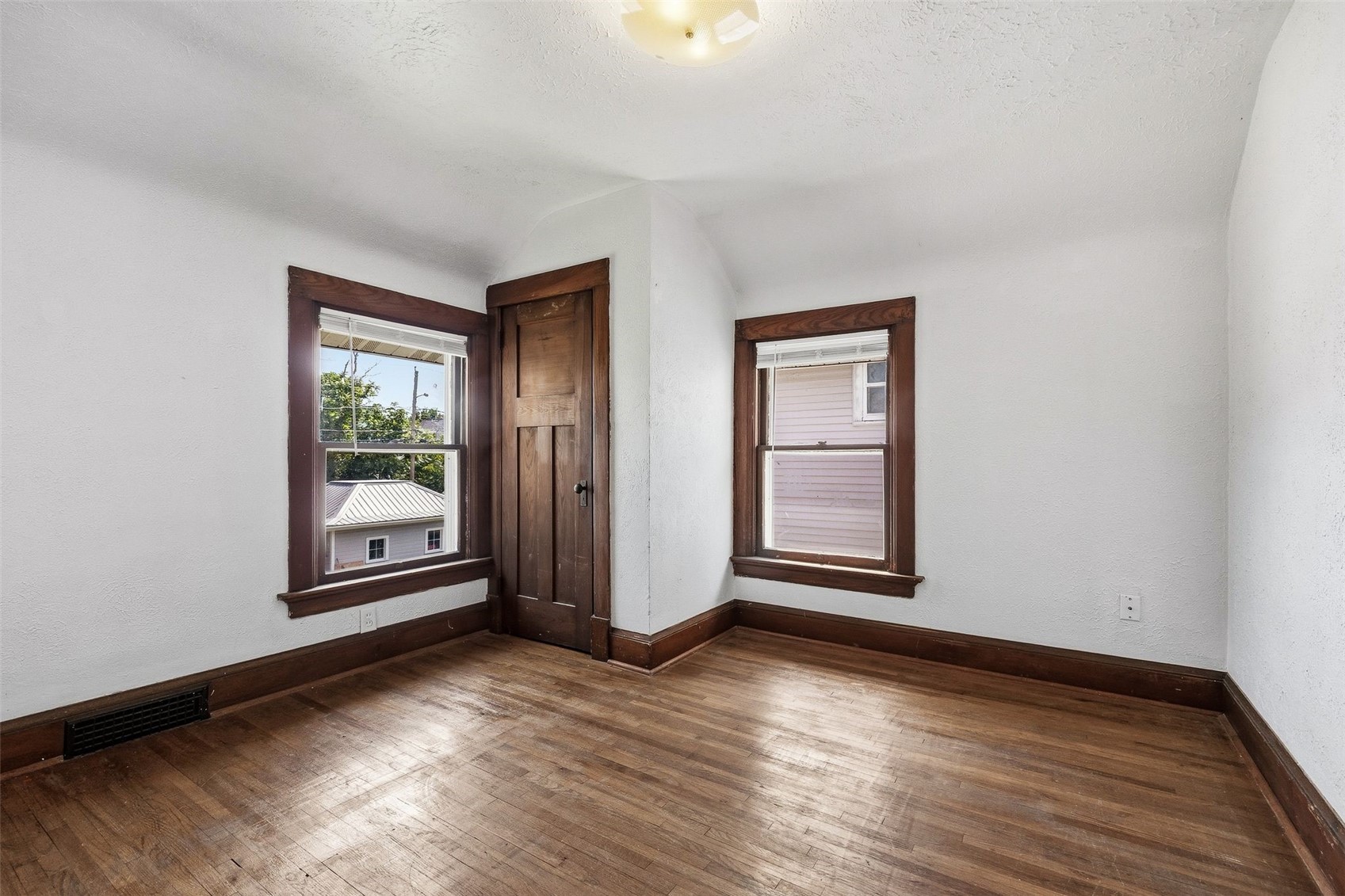 1531 Bever Avenue SE Cedar Rapids IA 52403
