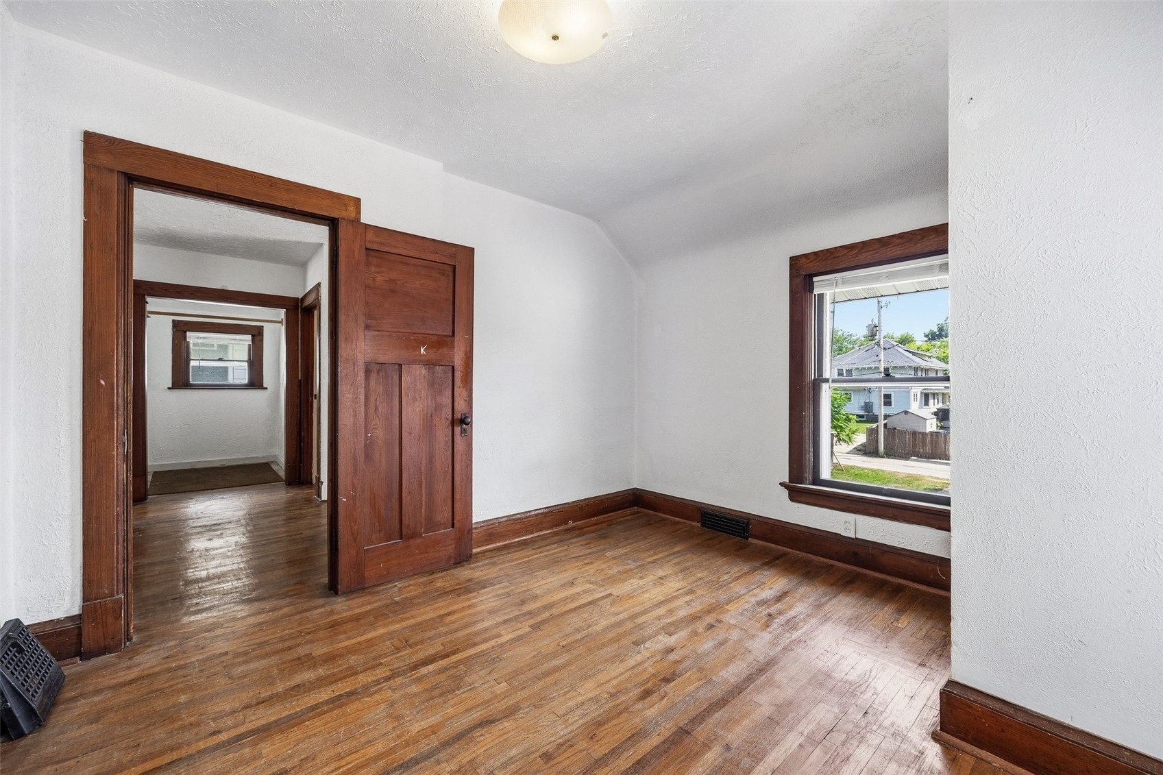 1531 Bever Avenue SE Cedar Rapids IA 52403