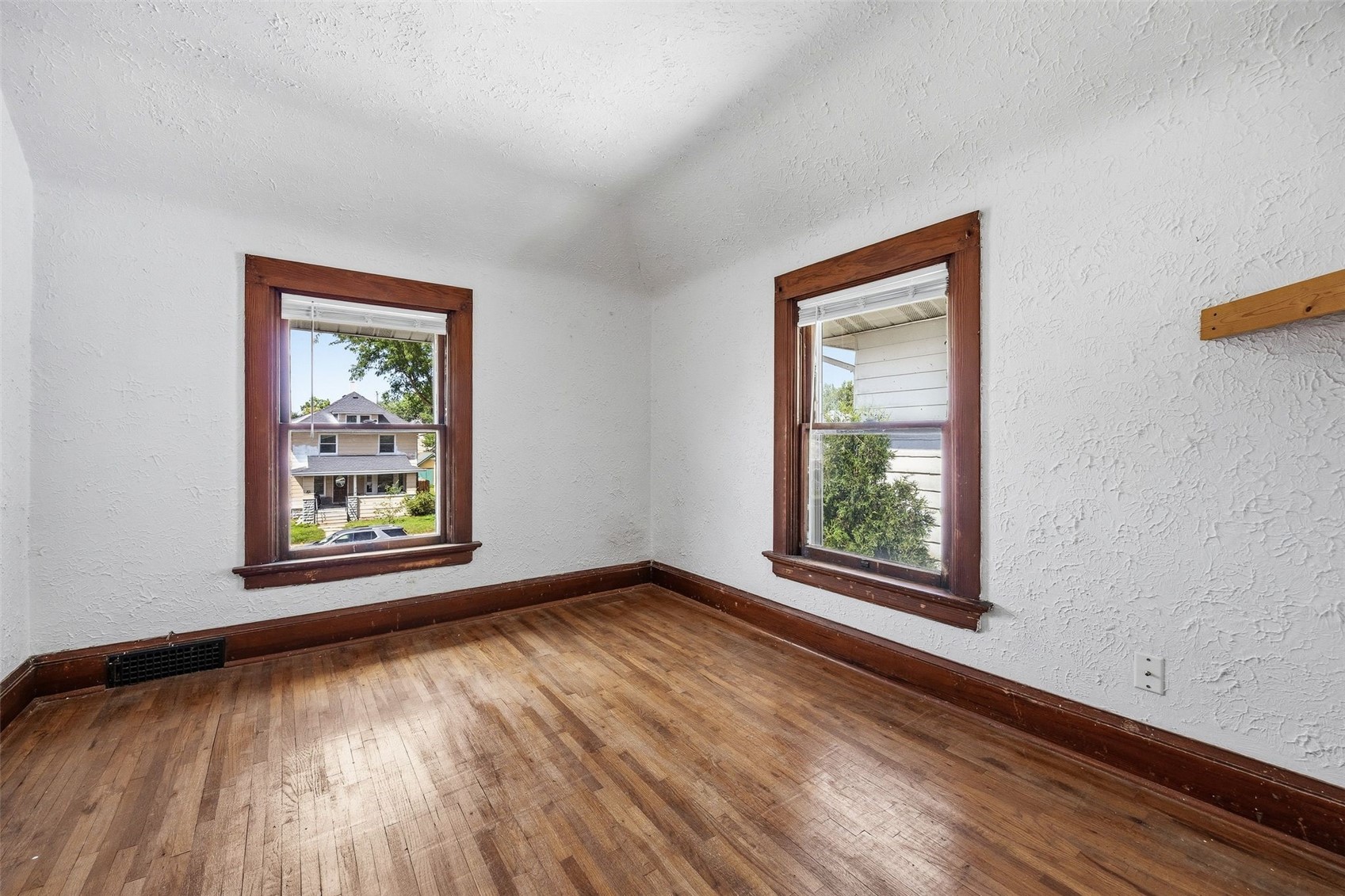 1531 Bever Avenue SE Cedar Rapids IA 52403