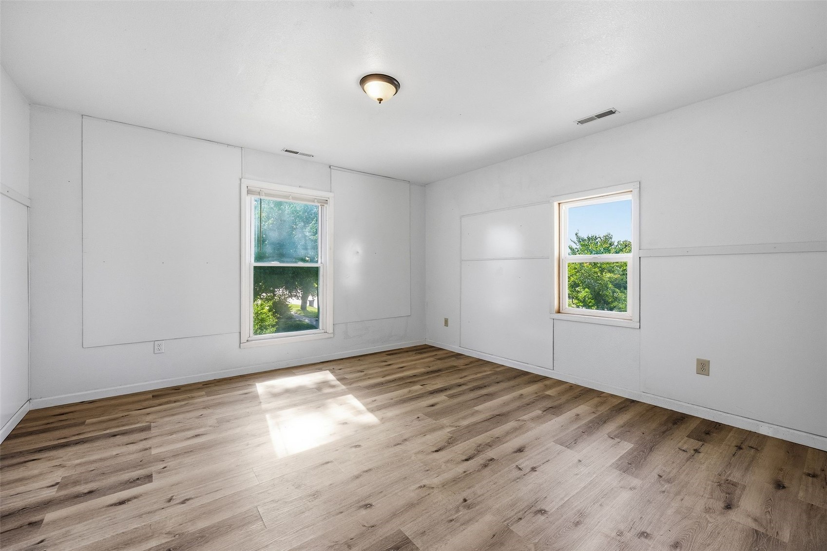 302 W 5th Street Tipton IA 52772