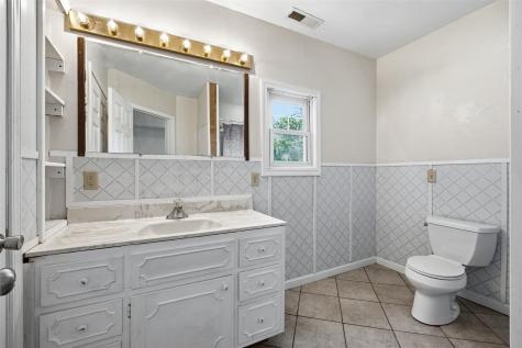 302 W 5th Street Tipton IA 52772