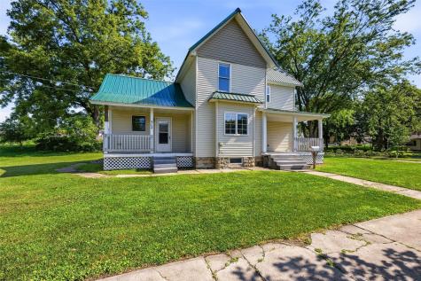 302 W 5th Street Tipton IA 52772