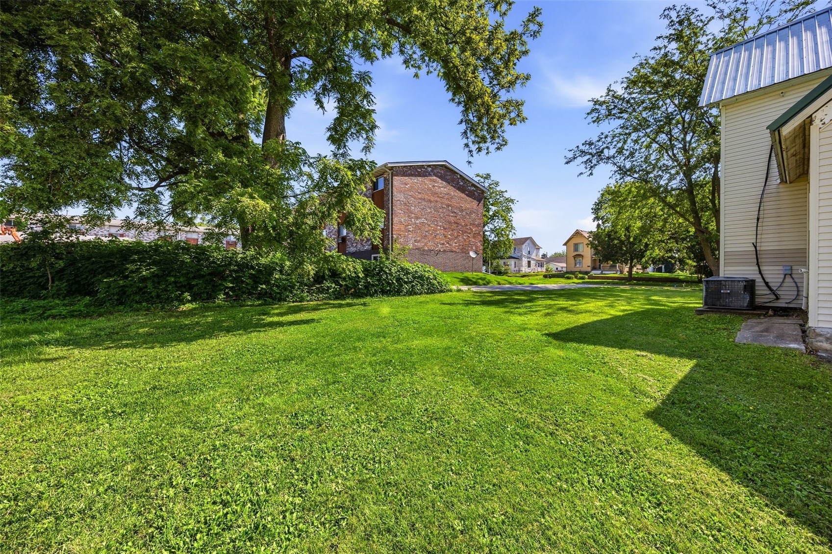 302 W 5th Street Tipton IA 52772