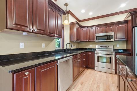 838 Augusta Court SE Cedar Rapids IA 52302
