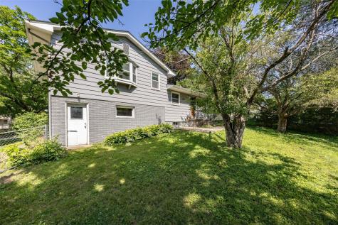 906 Talwrn Iowa City IA 52246