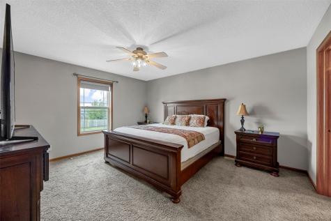 2185 Prairie Hill Drive Marion IA 52302