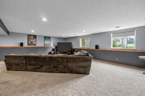 2185 Prairie Hill Drive Marion IA 52302