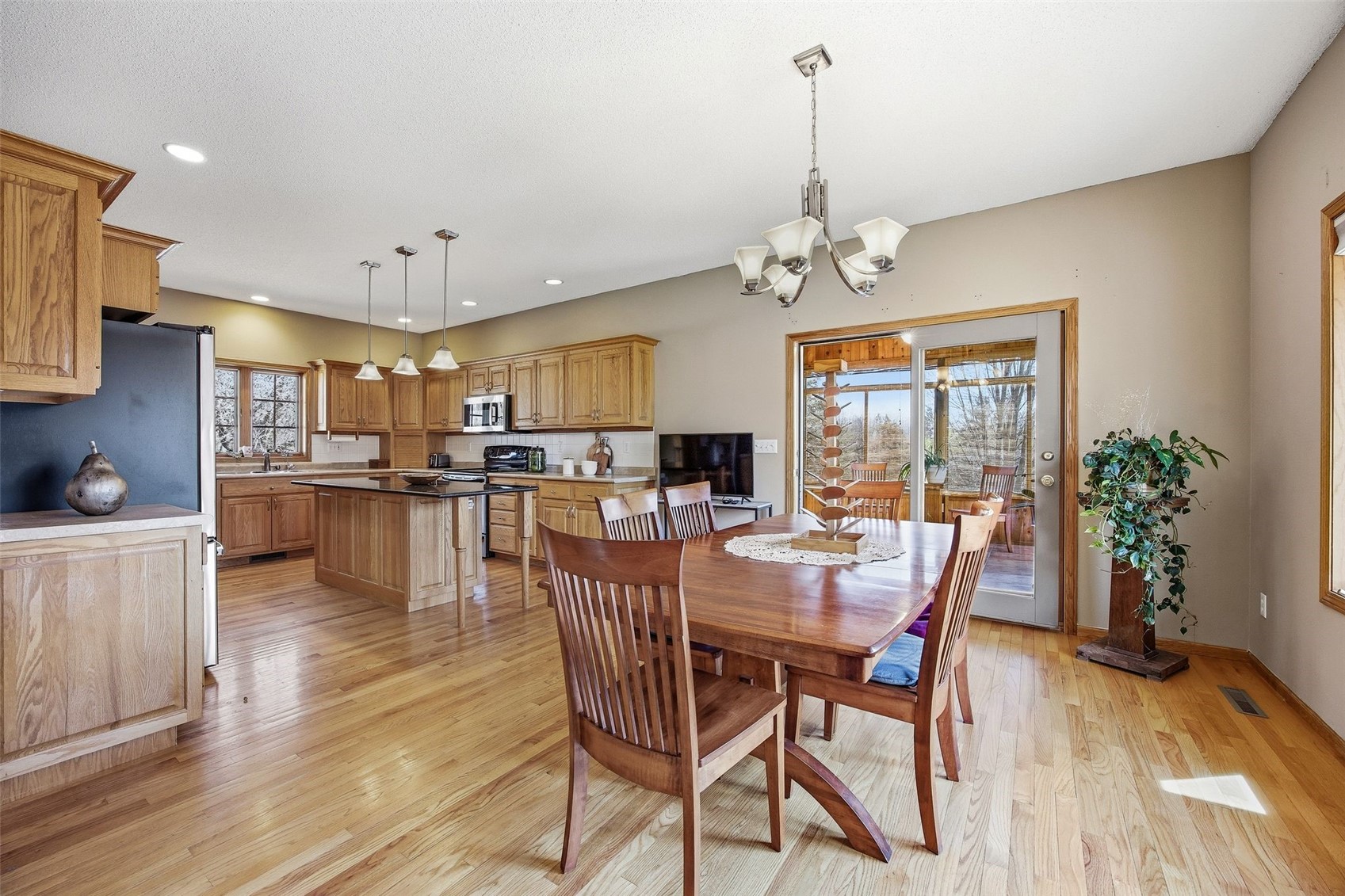 2792 Holly Court NW Swisher IA 52238
