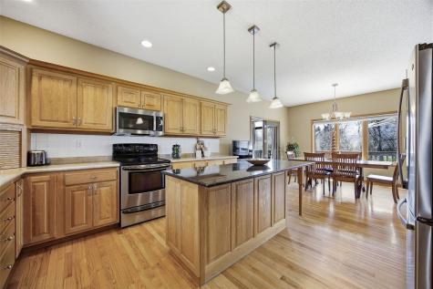 2792 Holly Court NW Swisher IA 52238