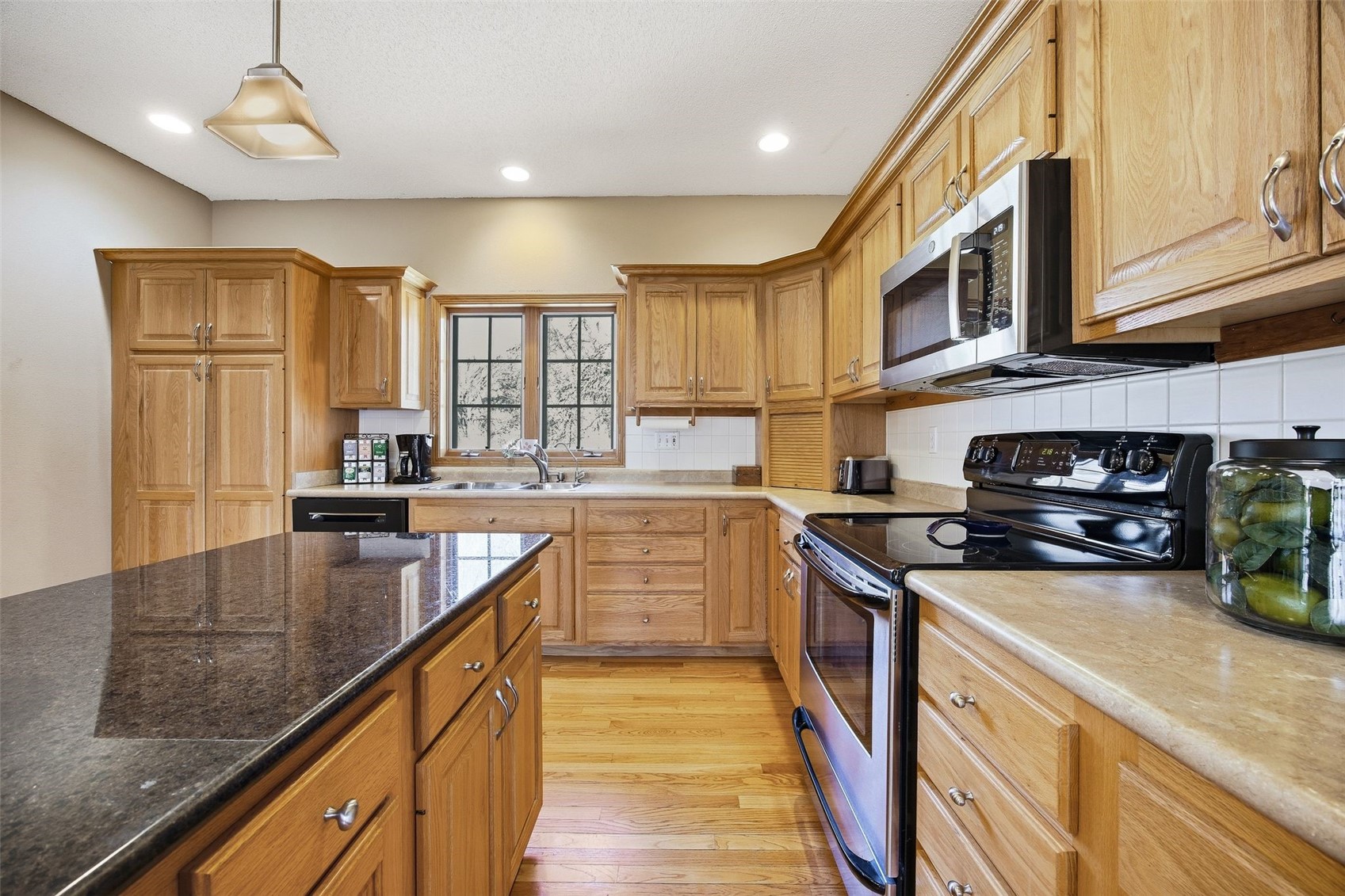2792 Holly Court NW Swisher IA 52238