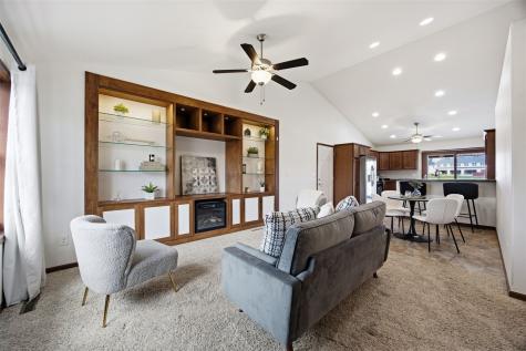 6382 Cope Drive Marion IA 52302