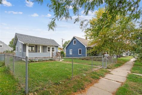 820 M Avenue NW Cedar Rapids IA 52405