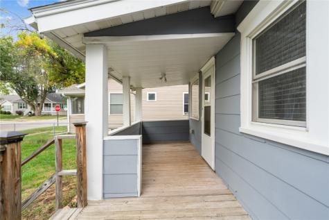 820 M Avenue NW Cedar Rapids IA 52405