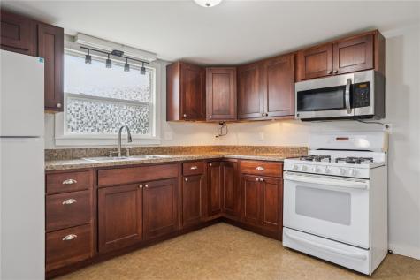 820 M Avenue NW Cedar Rapids IA 52405
