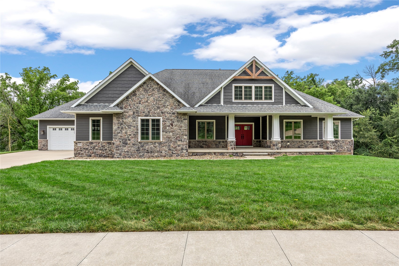 1703 Aspen Circle SE Cedar Rapids IA 52403