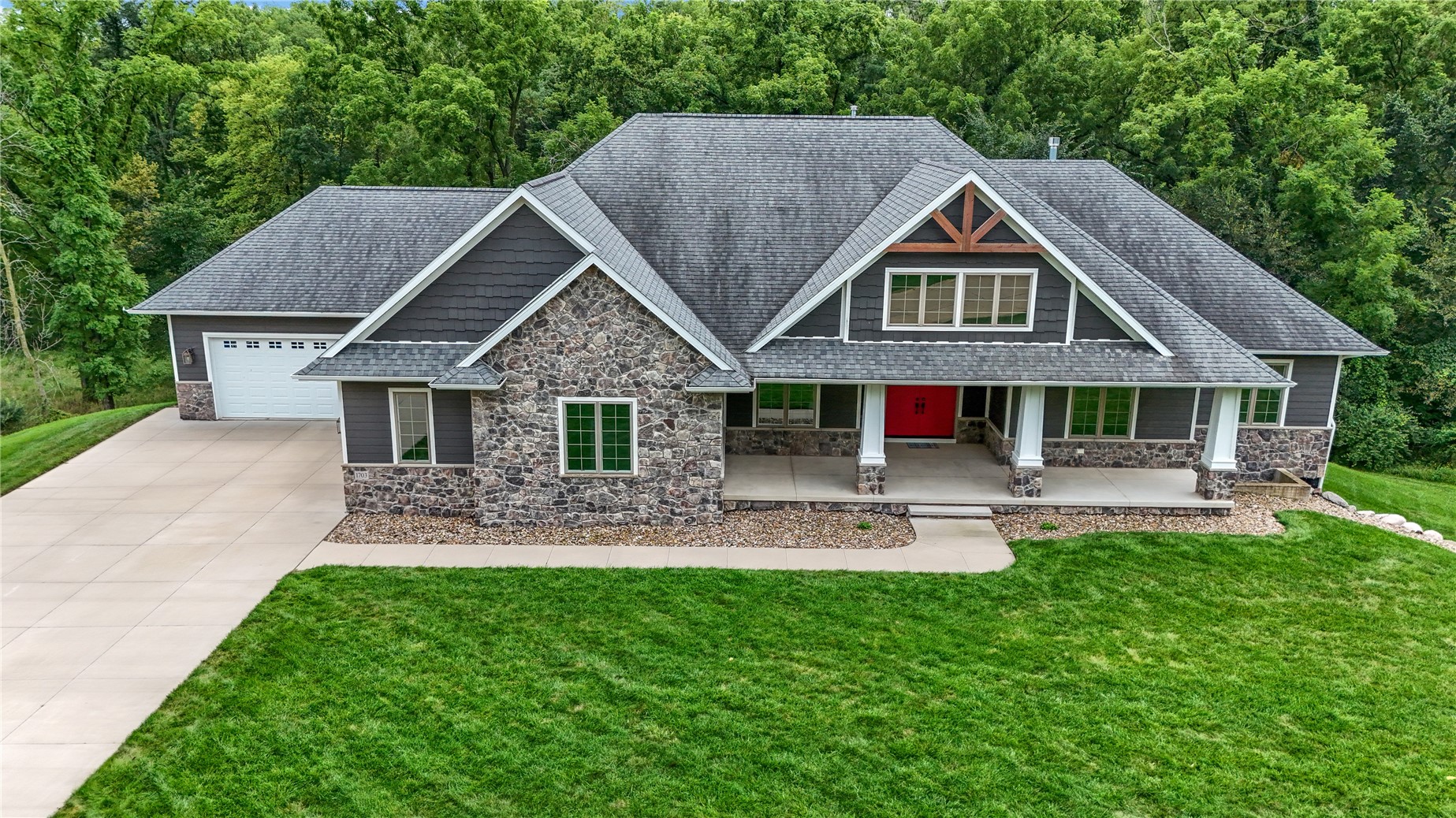 1703 Aspen Circle SE Cedar Rapids IA 52403