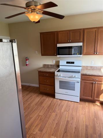 927 F Avenue NW Cedar Rapids IA 52405