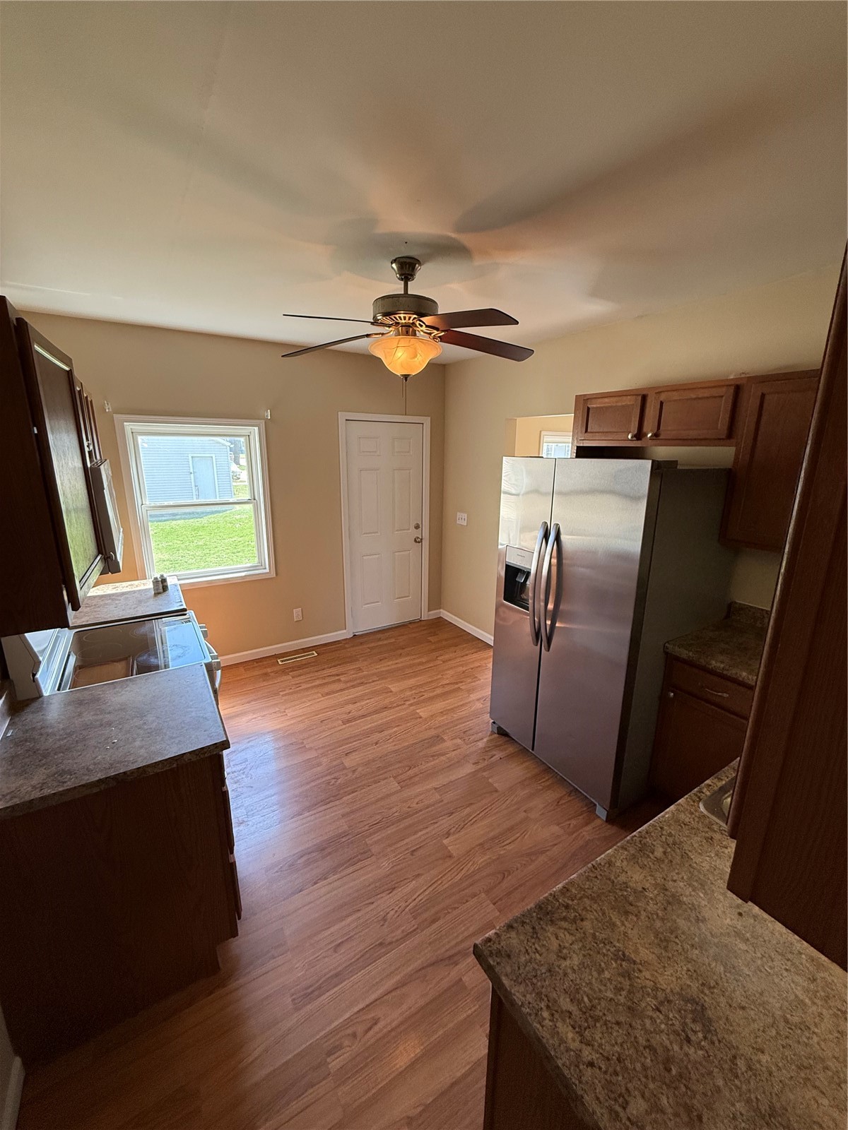 927 F Avenue NW Cedar Rapids IA 52405