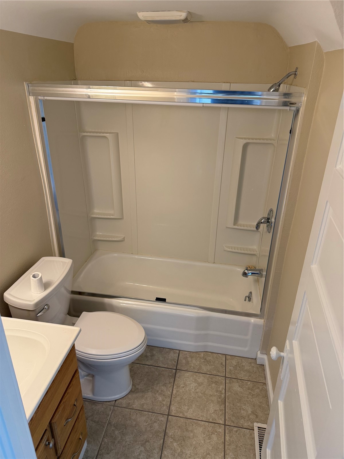 927 F Avenue NW Cedar Rapids IA 52405