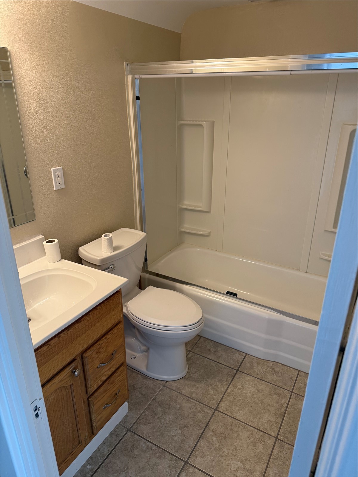 927 F Avenue NW Cedar Rapids IA 52405