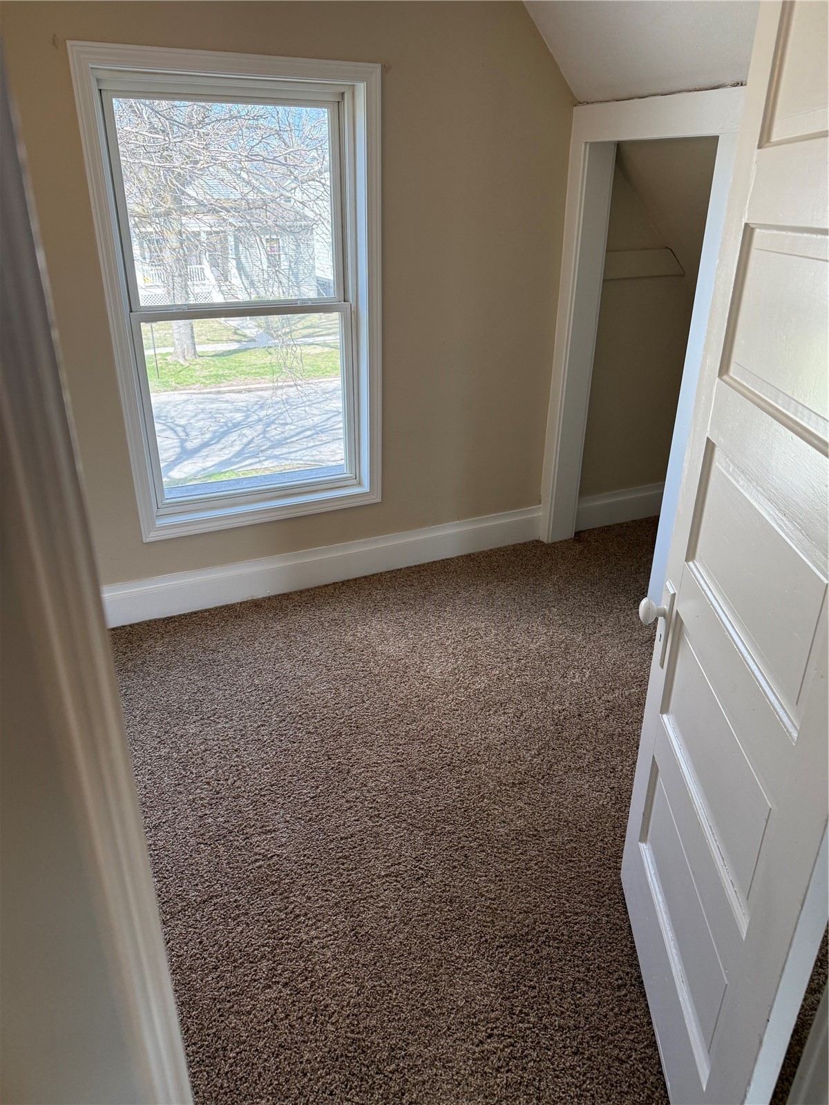 927 F Avenue NW Cedar Rapids IA 52405