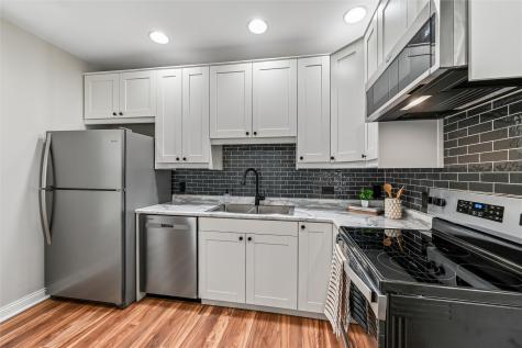 1127 10th Street NW Cedar Rapids IA 52405