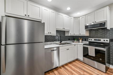 1127 10th Street NW Cedar Rapids IA 52405