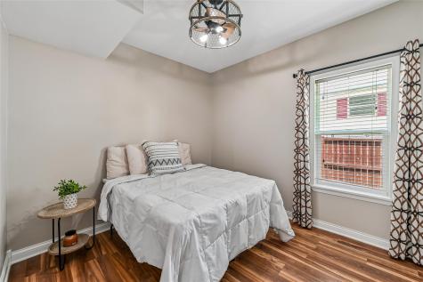 1127 10th Street NW Cedar Rapids IA 52405