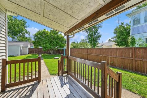 1127 10th Street NW Cedar Rapids IA 52405
