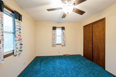 1018 E 1st Street Center Point IA 52213