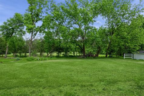 1018 E 1st Street Center Point IA 52213
