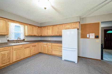 1018 E 1st Street Center Point IA 52213