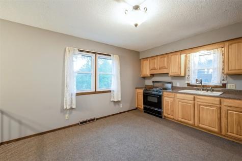 1018 E 1st Street Center Point IA 52213