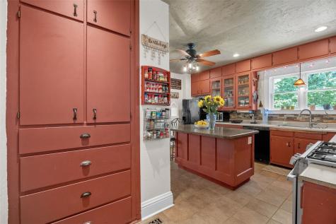 3263 Rohret Road Iowa City IA 52246