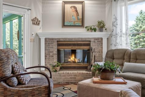 3263 Rohret Road Iowa City IA 52246