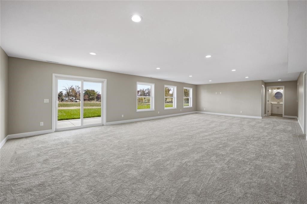 2416 Kestrel Drive SE Cedar Rapids IA 52403