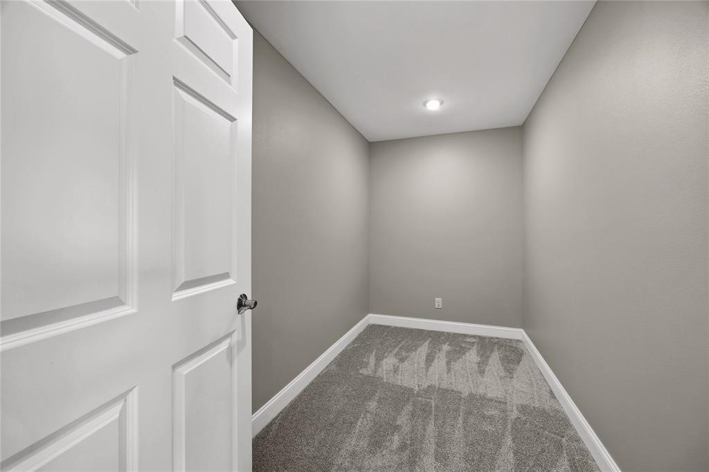 2416 Kestrel Drive SE Cedar Rapids IA 52403