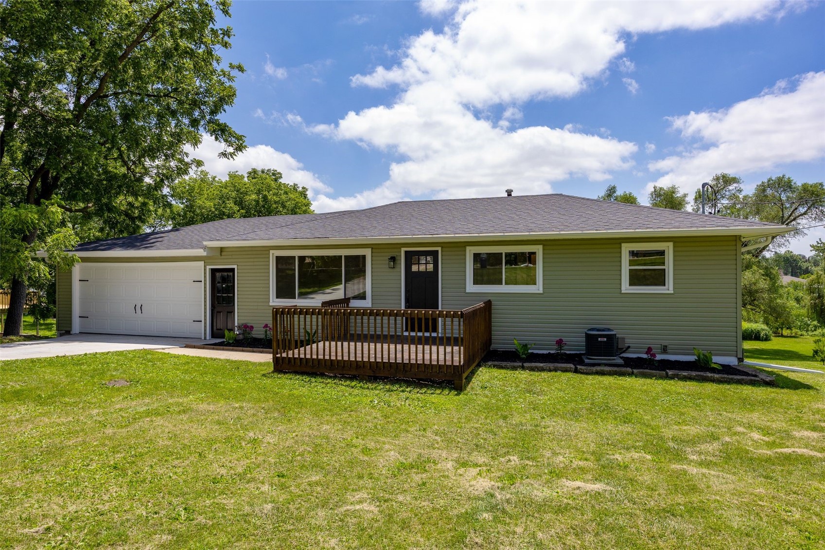 3713 Rogers Cedar Rapids IA 52405