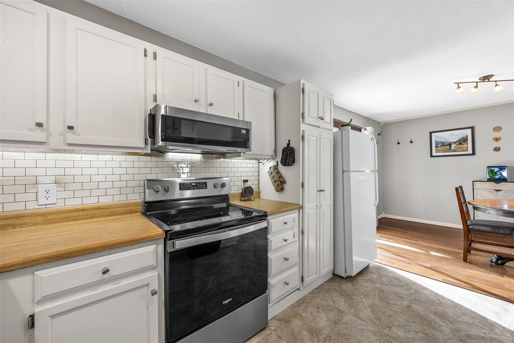 220 Summerhays Tiffin IA 52340