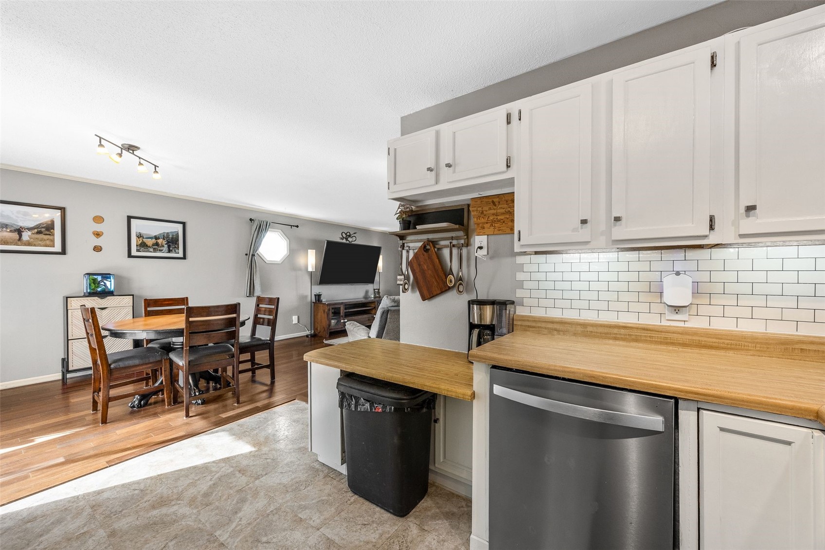 220 Summerhays Tiffin IA 52340