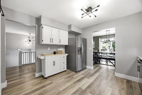 1948 Surf Drive NE Solon IA 52333