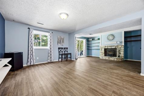 1948 Surf Drive NE Solon IA 52333