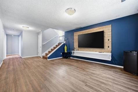 1948 Surf Drive NE Solon IA 52333