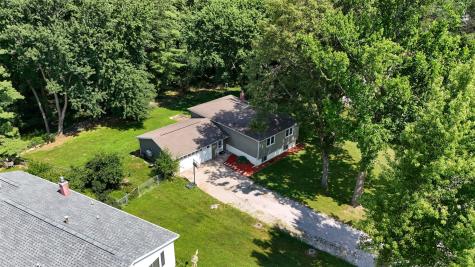 1948 Surf Drive NE Solon IA 52333